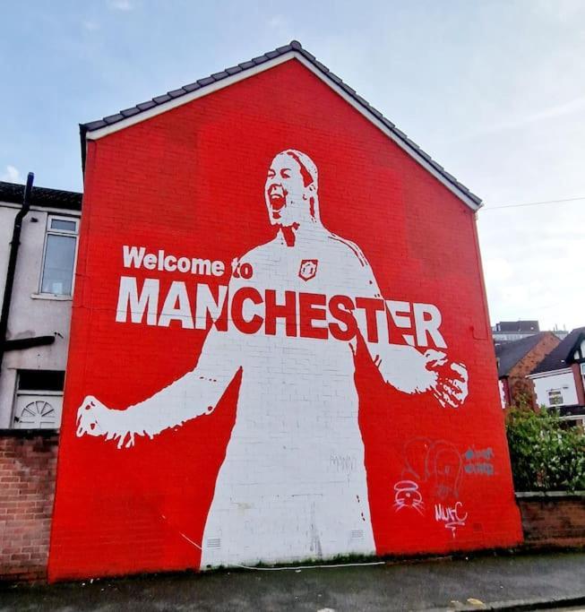 Villa Gorgeous Edwardian Terrace In Old Trafford Mánchester Exterior foto